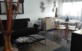 City Center Comfortable Studio Apartment